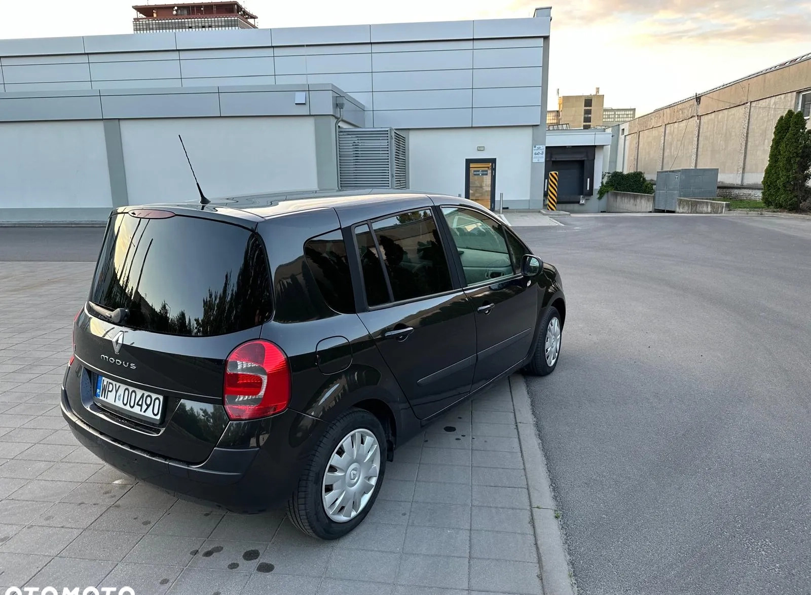Renault Modus cena 7490 przebieg: 178000, rok produkcji 2008 z Łódź małe 67